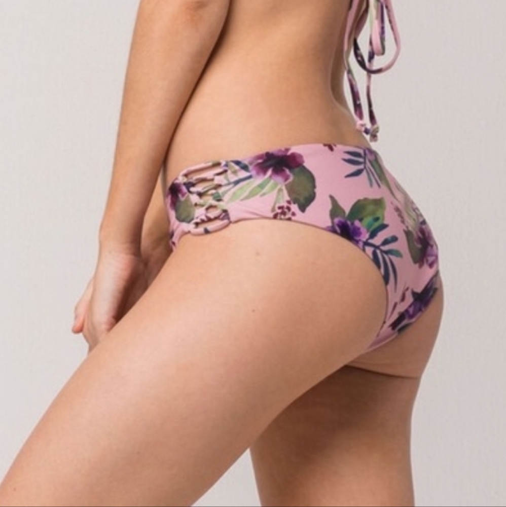 BYRDS OF PARADISE Pink Floral Demasia Bottom